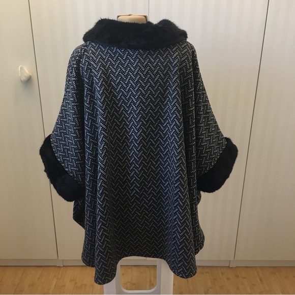 Marina Luna black and white tweed faux fur collar cape coat - Picture 3 of 10